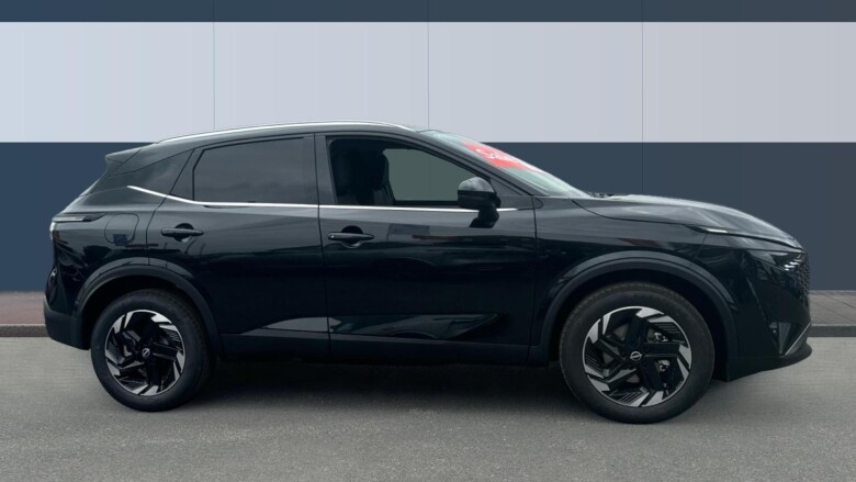 Nissan Qashqai 1.3 DiG-T MH N-Connecta 5dr Petrol Hatchback